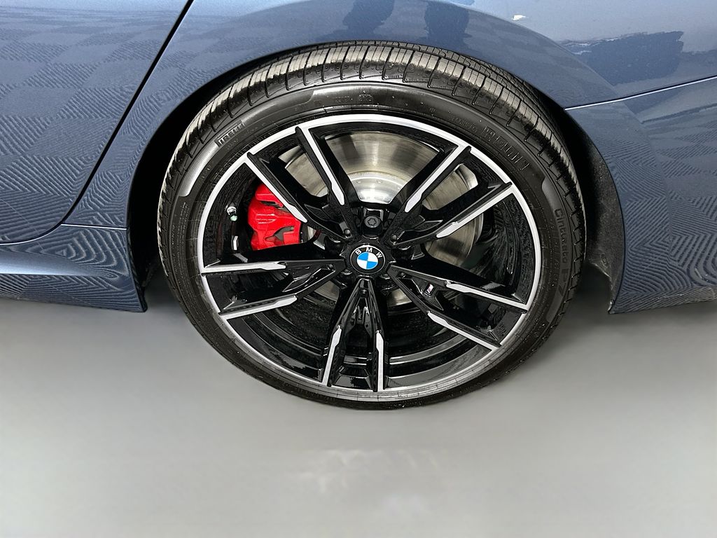 Thumbnail: 2025 BMW 3 Series - 23