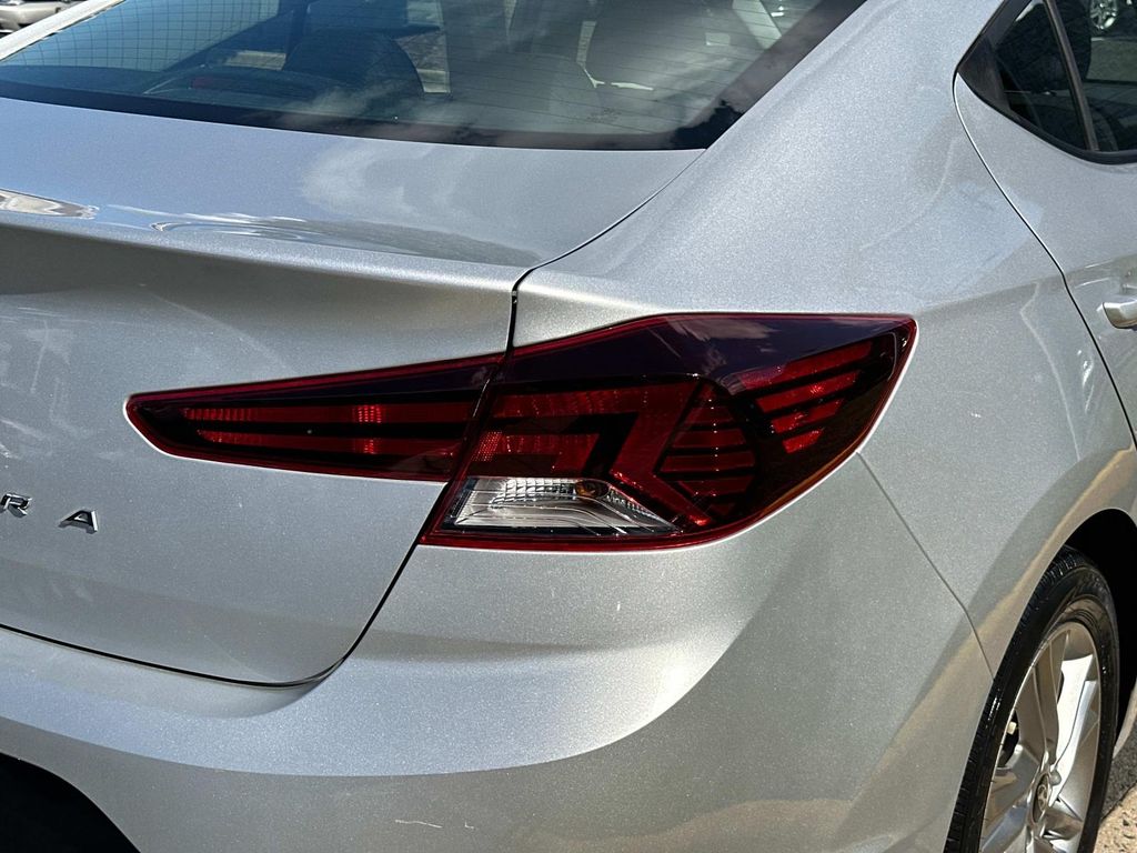Thumbnail: 2019 Hyundai Elantra - 7