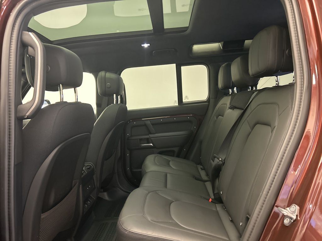 Thumbnail: 2025 Land Rover Defender - 25