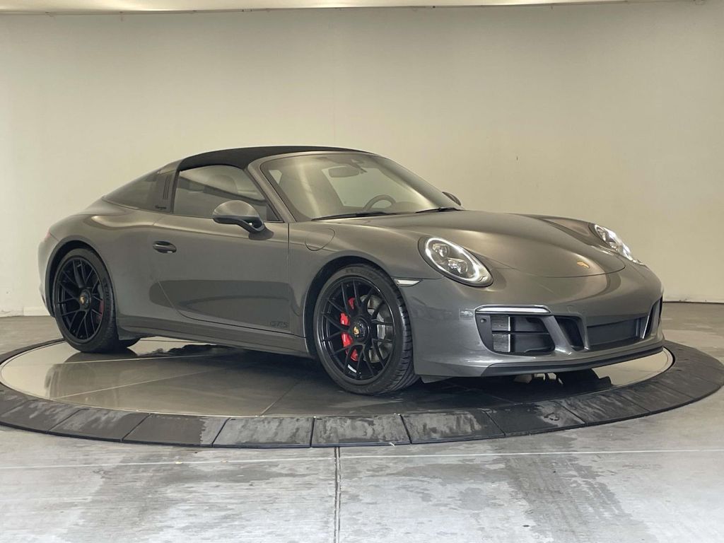 2019 Porsche 911 Targa 4 GTS - 8