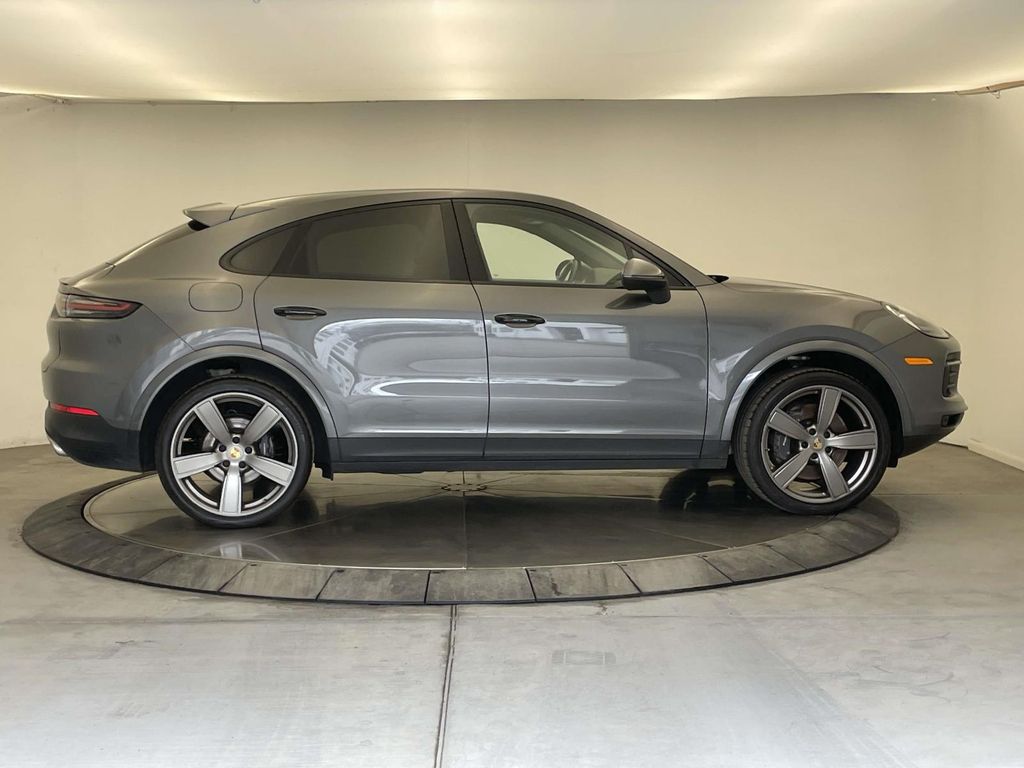 2021 Porsche Cayenne Coupe Base - 7