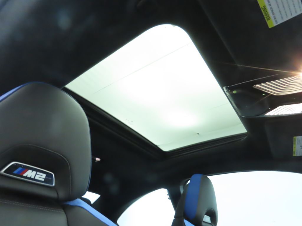 Thumbnail: 2025 BMW M2 - 19