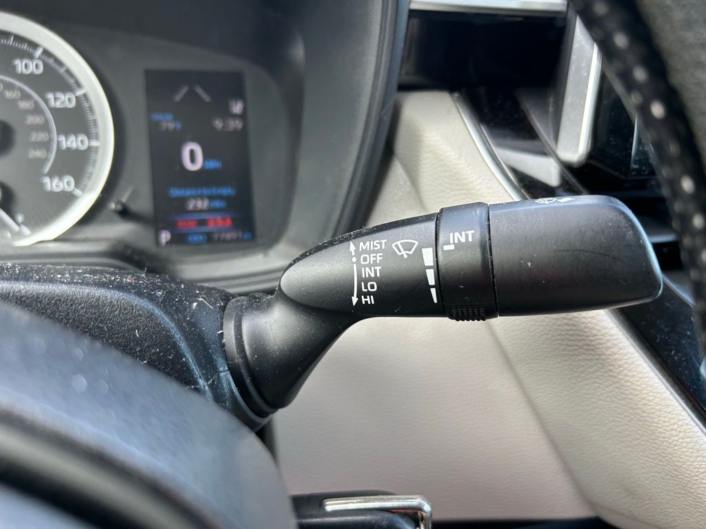 Thumbnail: 2021 Toyota Corolla - 24