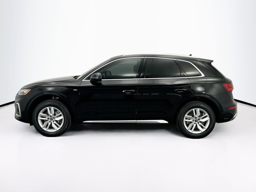 Thumbnail: 2023 Audi Q5 - 8