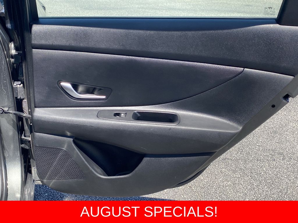 Used 2025 Hyundai Elantra Sedan