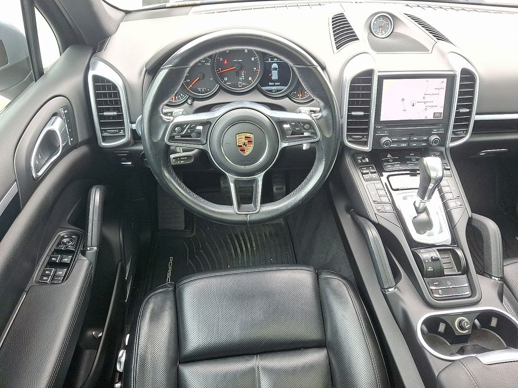 Thumbnail: 2017 Porsche Cayenne - 11