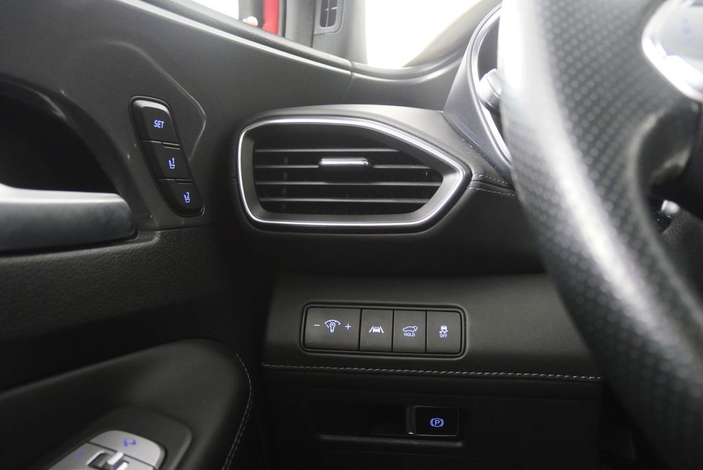 Thumbnail: 2021 Hyundai Santa Fe - 17