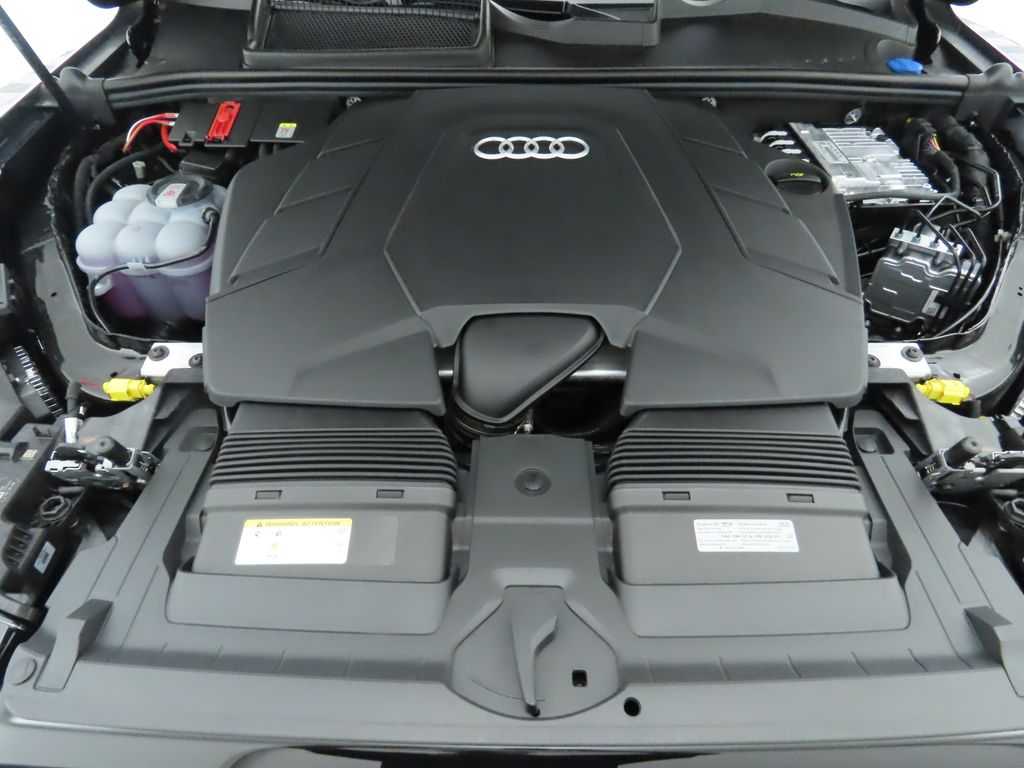 Thumbnail: 2025 Audi Q7 - 31