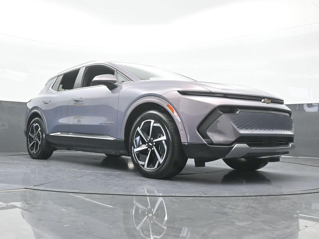 Used 2024 Galaxy Gray Metallic Chevrolet LT image 64