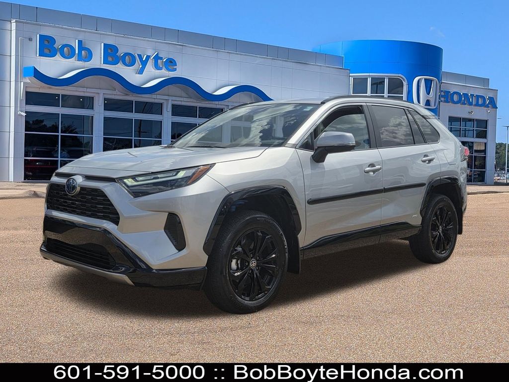 2024 Toyota RAV4 Hybrid SE AWD
