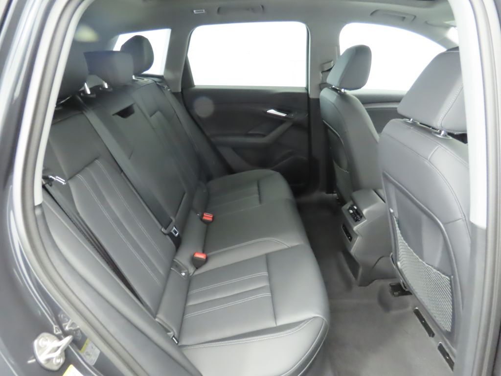 2025 Audi Q6 e-tron Premium 24