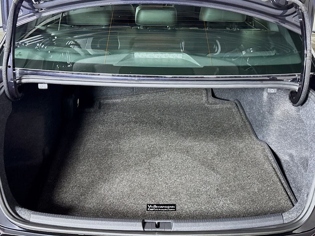 2021 Volkswagen Passat 2.0T R-Line