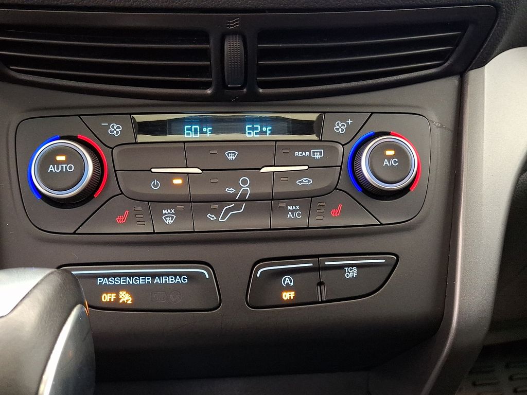 Thumbnail: 2018 Ford Escape - 16