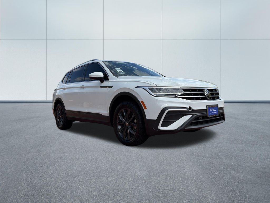  2022 Volkswagen Tiguan SE 4Motion   