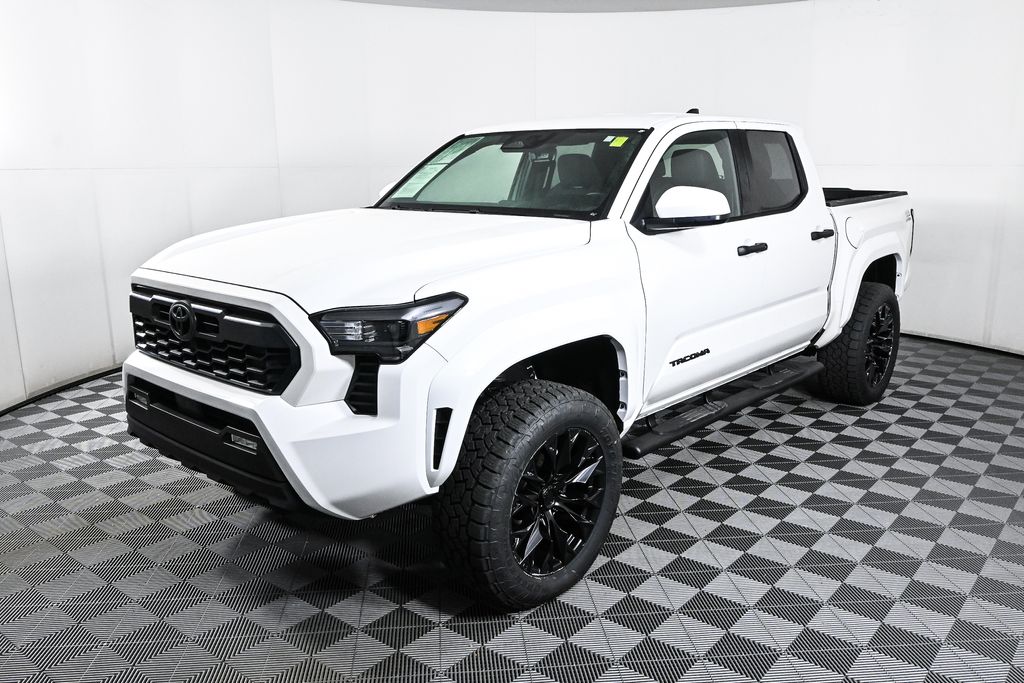 2024 Toyota Tacoma TRD Off-Road 3