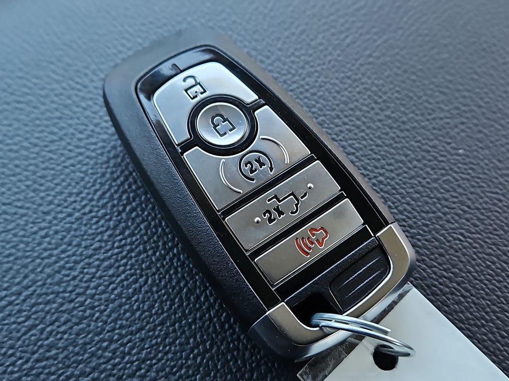 2025 Ford F-250 Super Duty Lariat - Photo 20