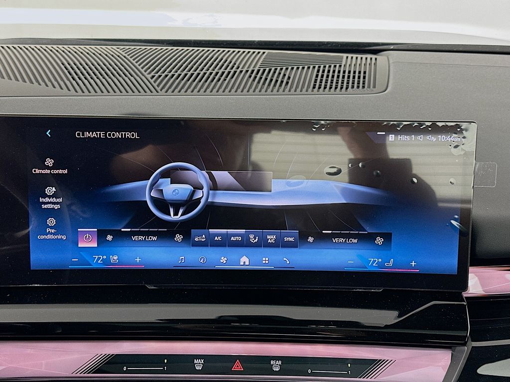 Thumbnail: 2024 BMW i5 - 14