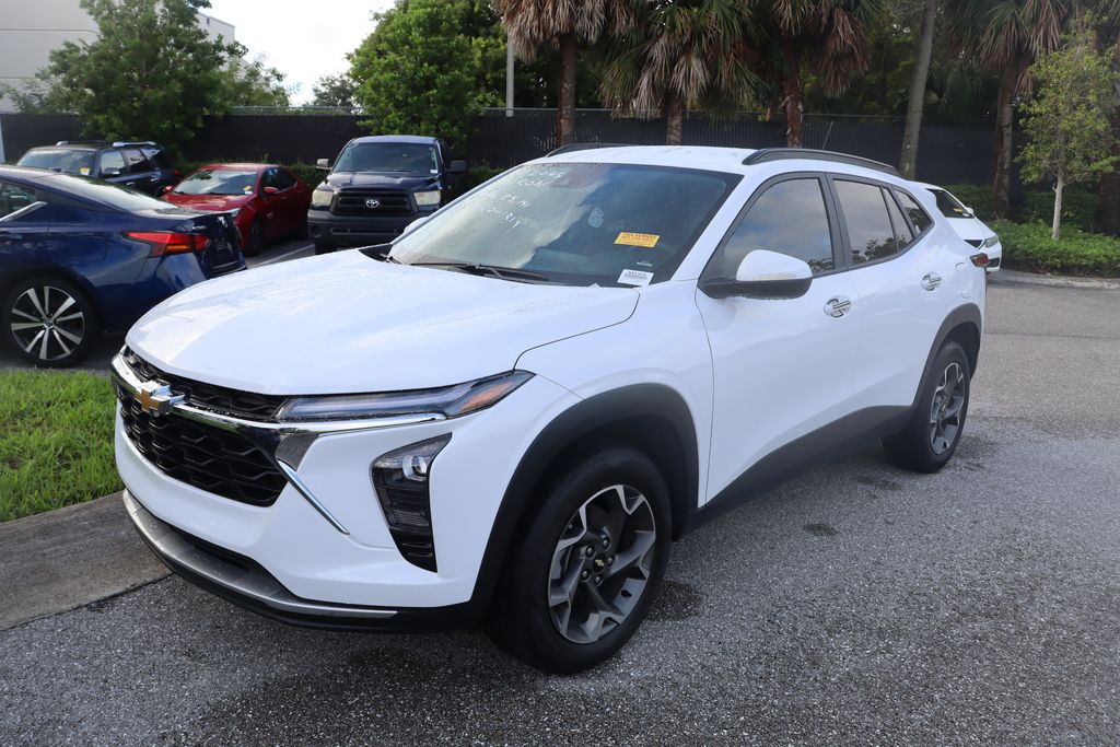Thumbnail: 2025 Chevrolet Trax - 1