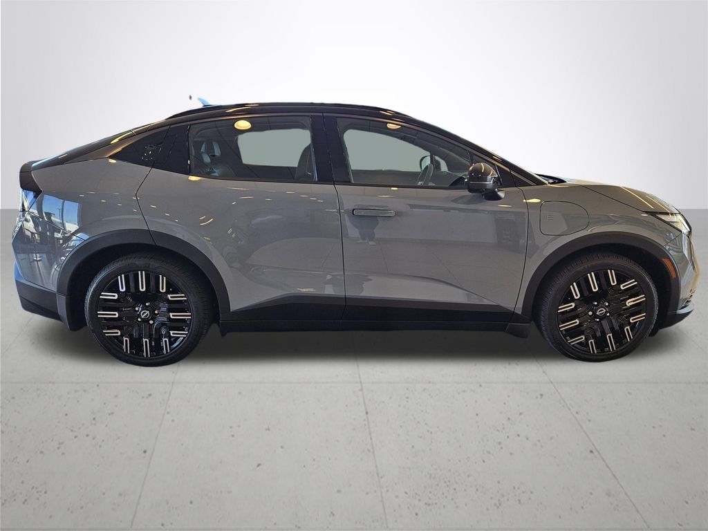 2026 Nissan Leaf PLATINUM+