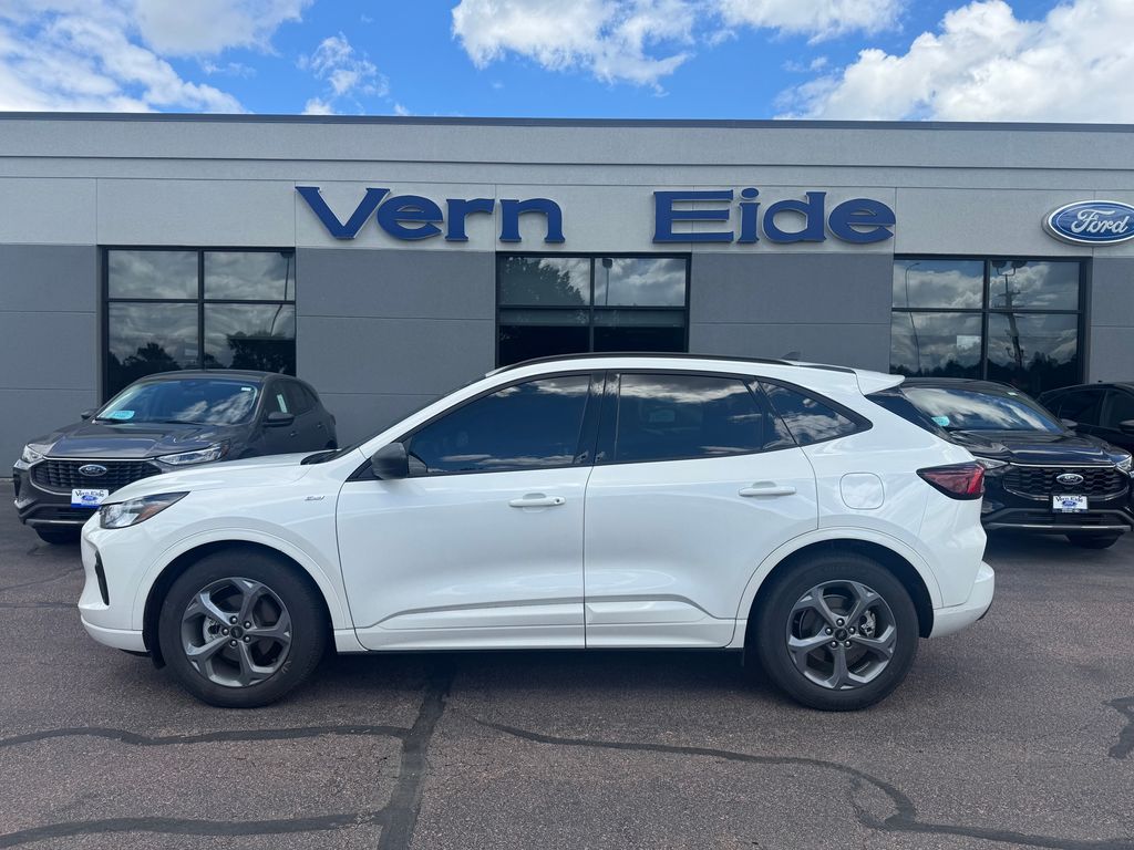 Star White Metallic Tri-Coat 2023 Ford Escape ST-Line FWD SUV / Crossover Front-Wheel Drive 8-Speed Automatic