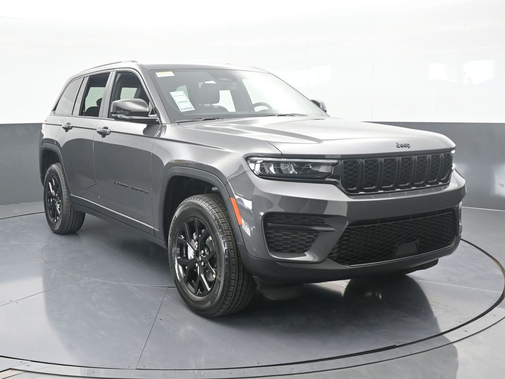 New 2025 Baltic Gray Metallic Clearcoat Jeep Altitude X image 9