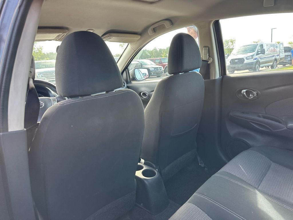 2015 Amethyst Gray Nissan Versa 1.6 SV FWD Sedan