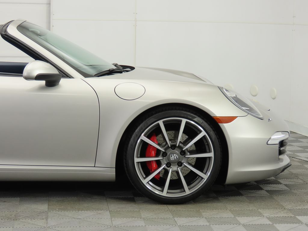 Thumbnail: 2013 Porsche 911 - 11