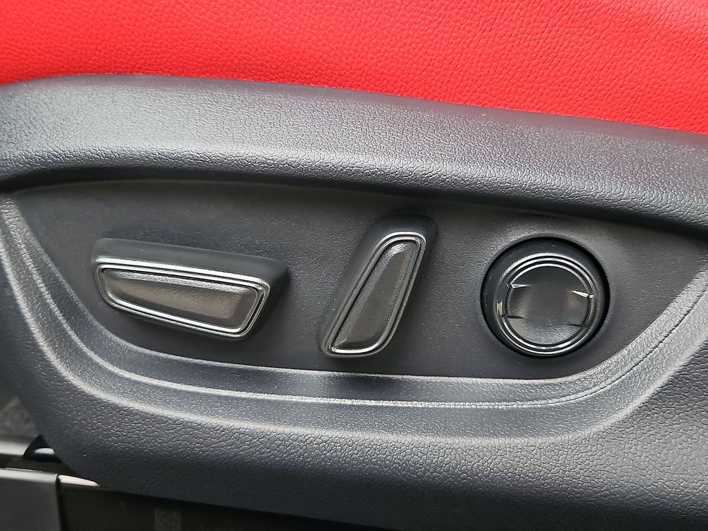 Thumbnail: 2026 Toyota Camry - 17