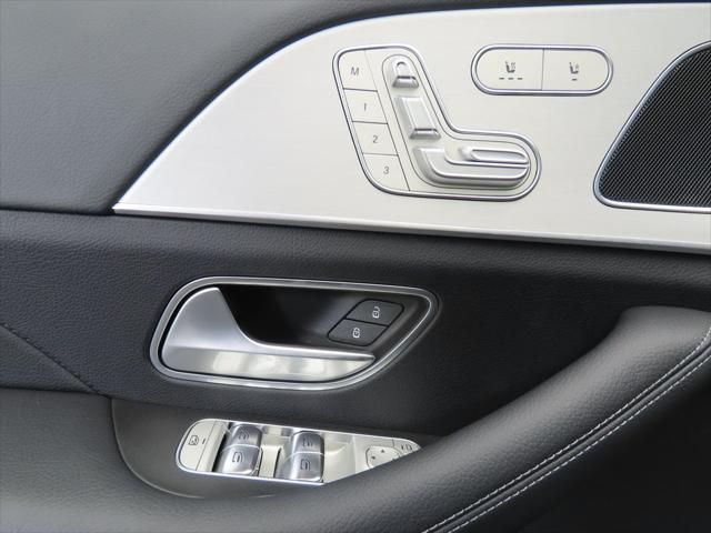 Thumbnail: 2026 Mercedes-Benz GLE - 24