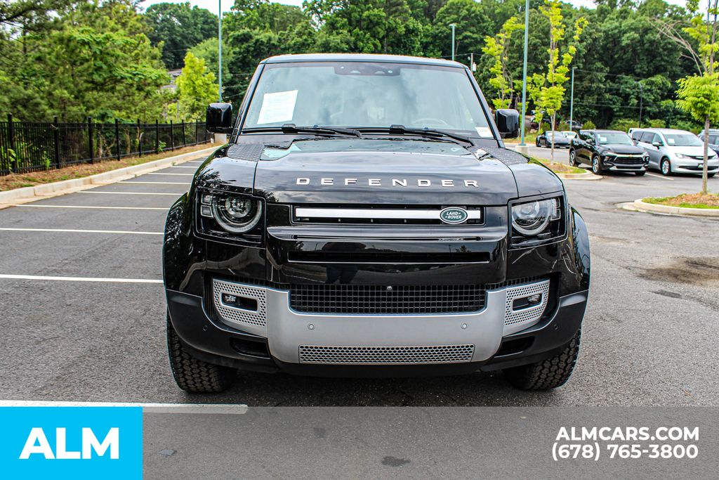 Used 2024 Black Land Rover S image 9