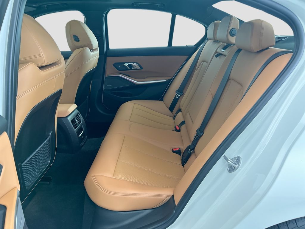 Used 2023 White BMW M340i image 20