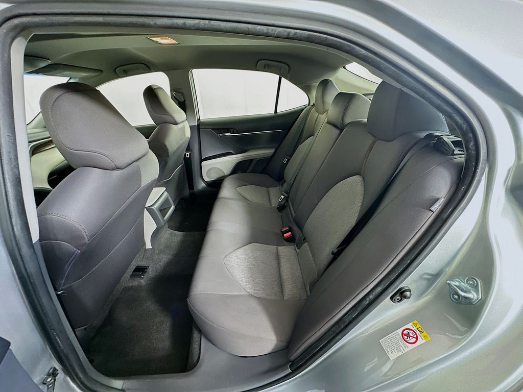 Thumbnail: 2018 Toyota Camry - 23