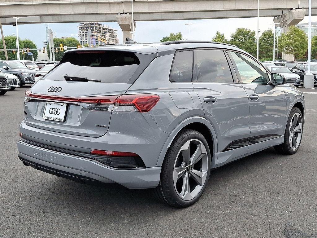 Thumbnail: 2025 Audi Q4 e-tron - 3