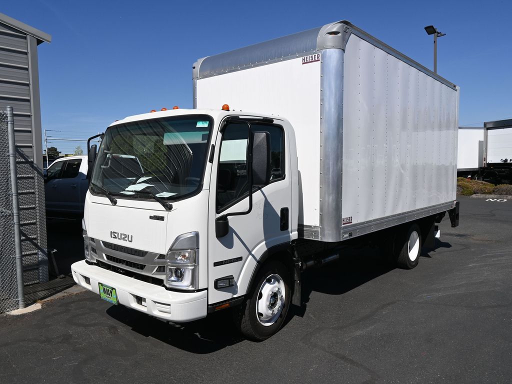 2024 Isuzu NPR HD 
