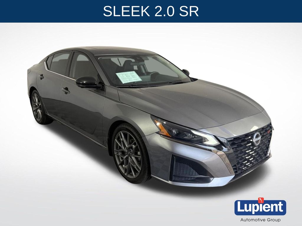 Gray (Gun Metallic) 2023 Nissan Altima Sedan Front-Wheel Drive Continuously Variable Transmission