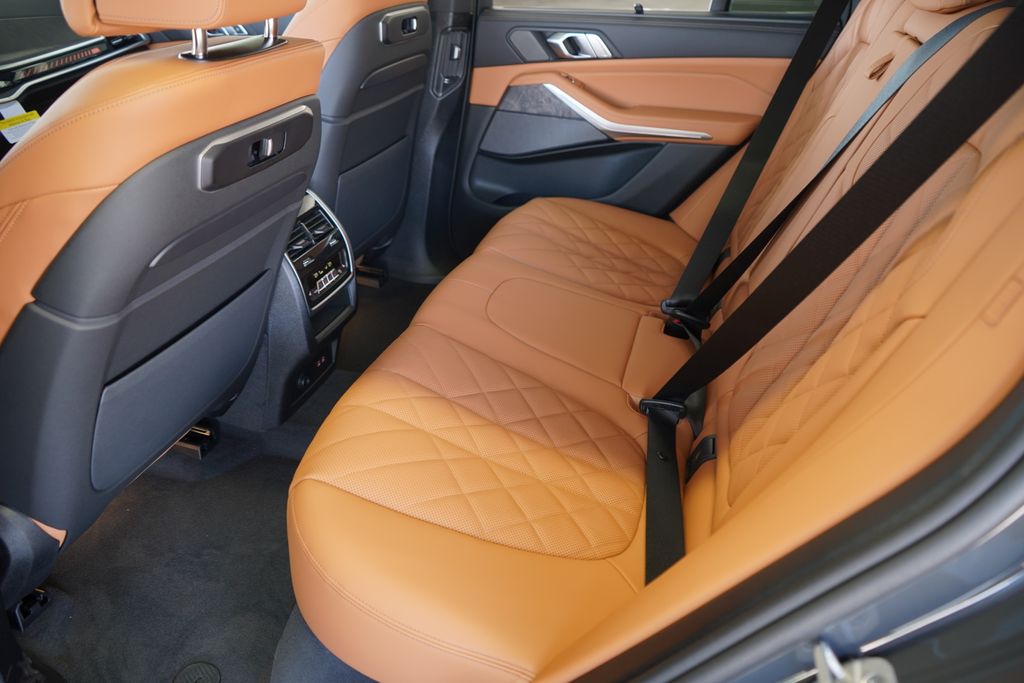 Thumbnail: 2026 BMW X5 - 19