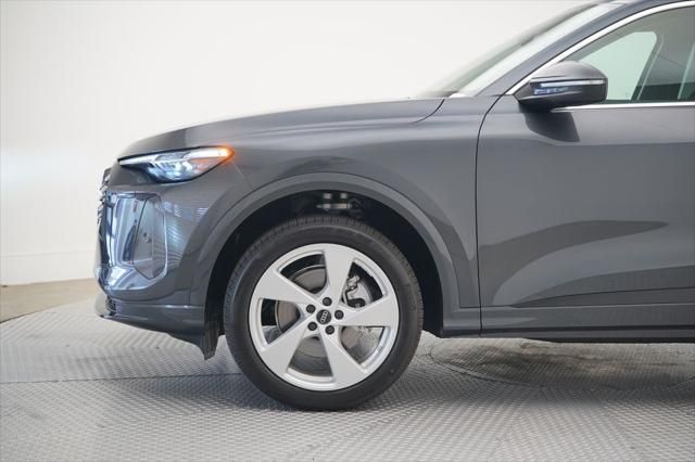 Thumbnail: 2025 Audi Q5 - 2