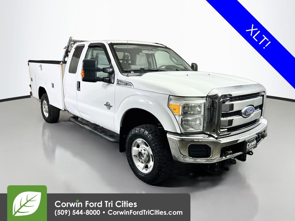 Oxford White 2012 Ford F-350 Super Duty Pickup Truck Four-Wheel Drive 6-Speed Automatic Overdrive