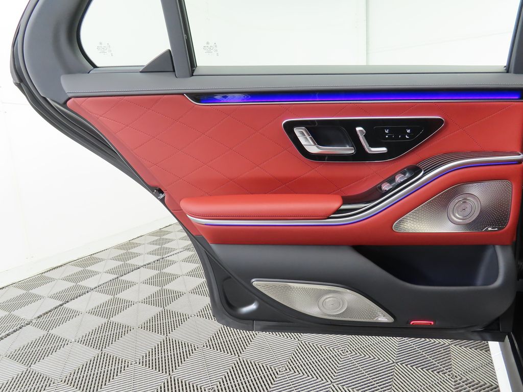 Thumbnail: 2026 Mercedes-Benz S-Class - 26
