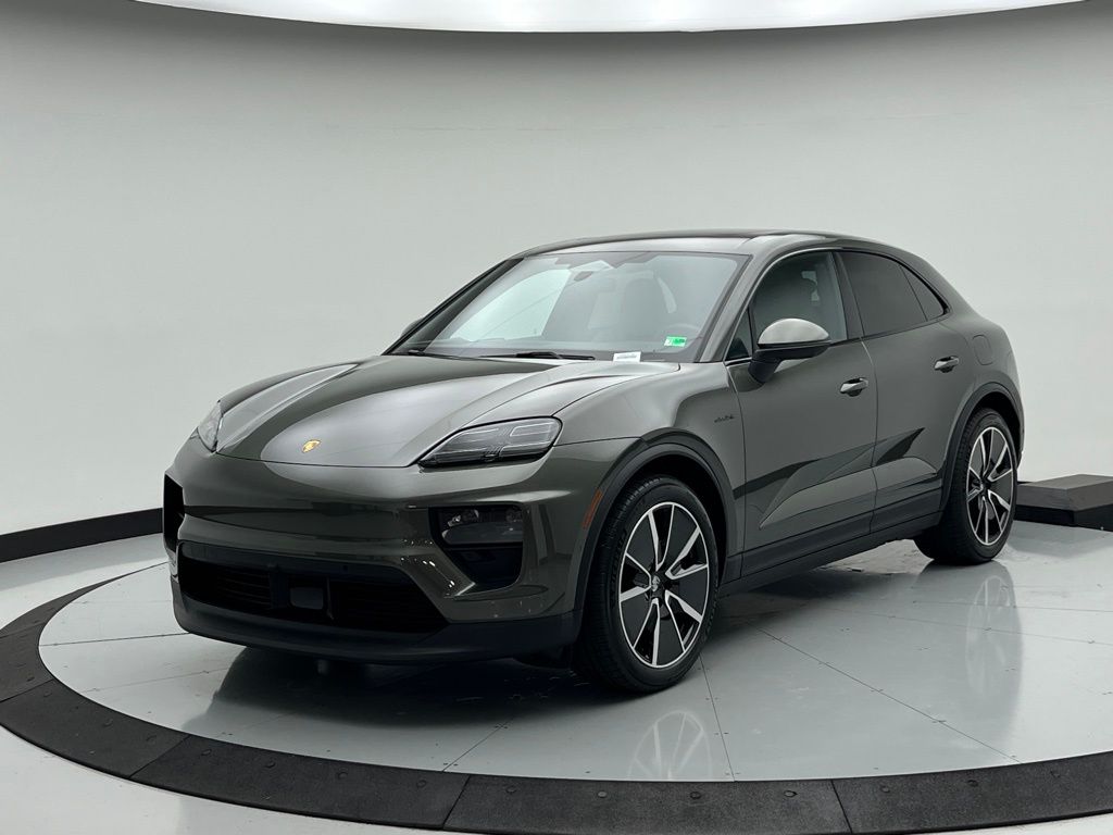 Thumbnail: 2025 Porsche Macan - 1
