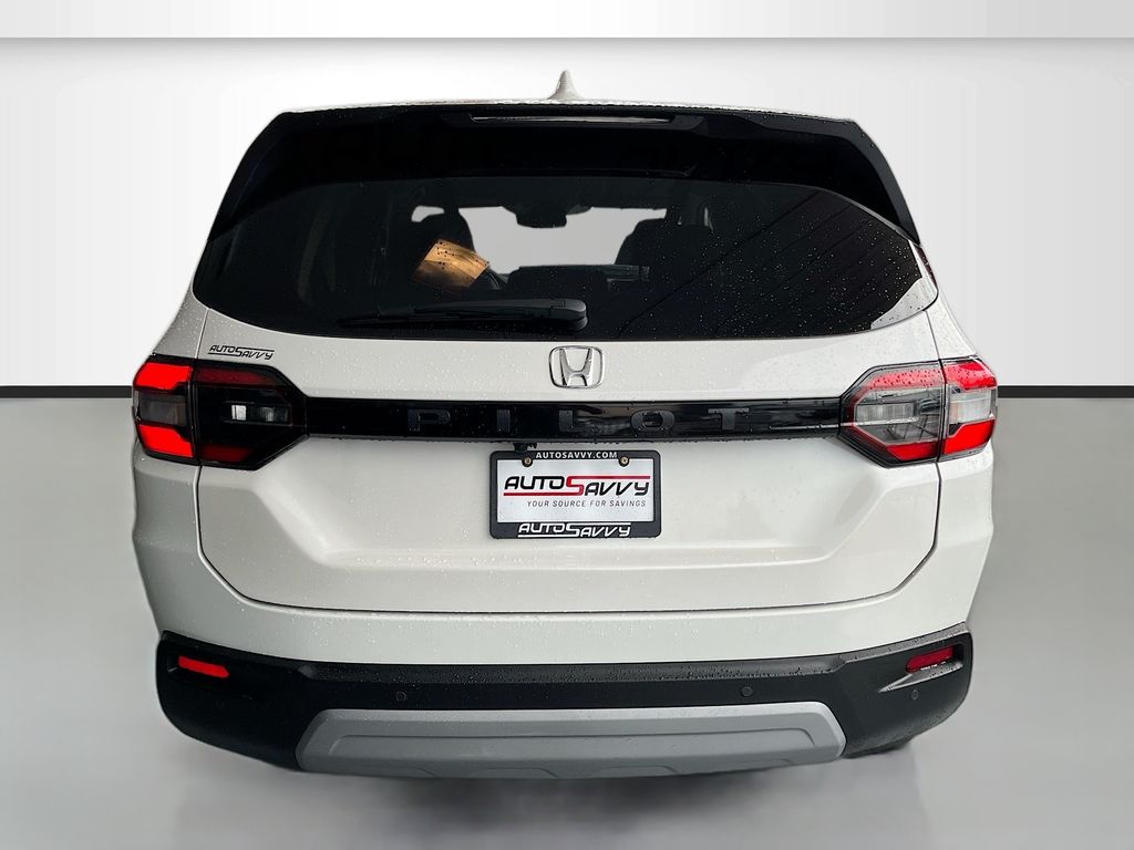 2023 Honda Pilot EX-L White at EAG Ford Navasota