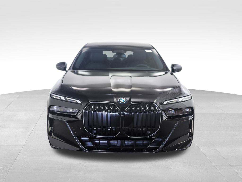 Thumbnail: 2025 BMW i7 - 8