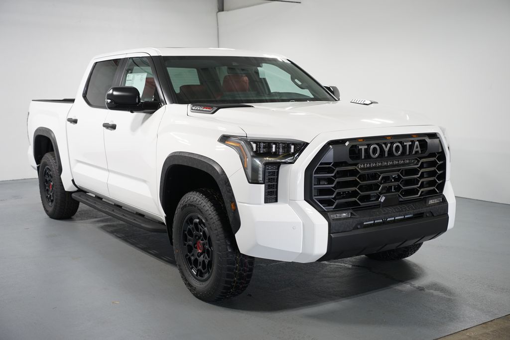 Thumbnail: 2025 Toyota Tundra - 3