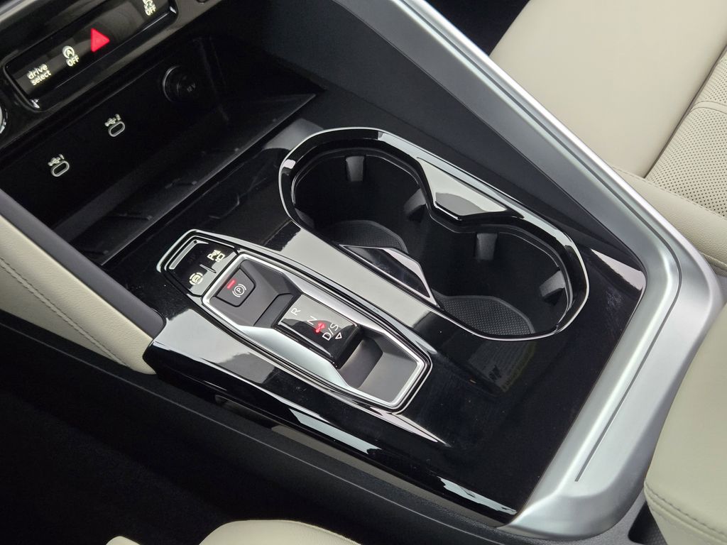 new 2025 Audi Q5 car, priced at $62,090