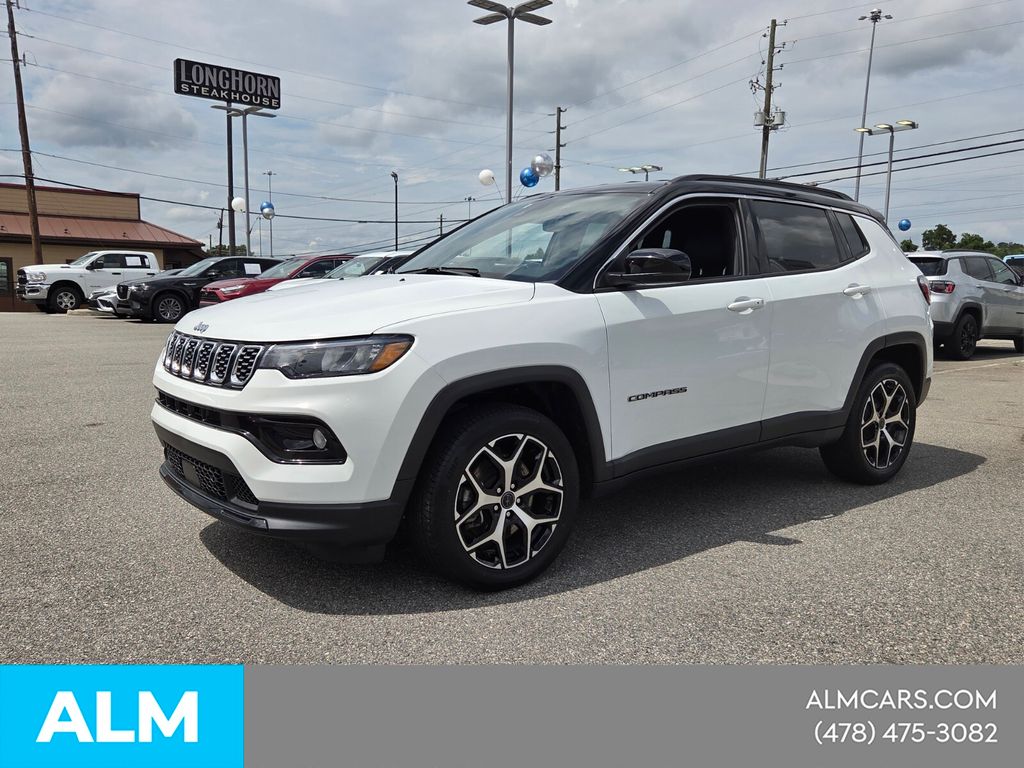 Used 2025 White Jeep Limited image 2