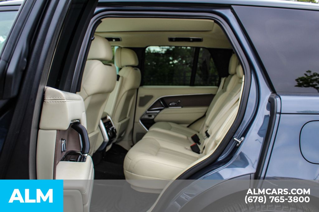 Used 2025 Gray Land Rover SE image 17