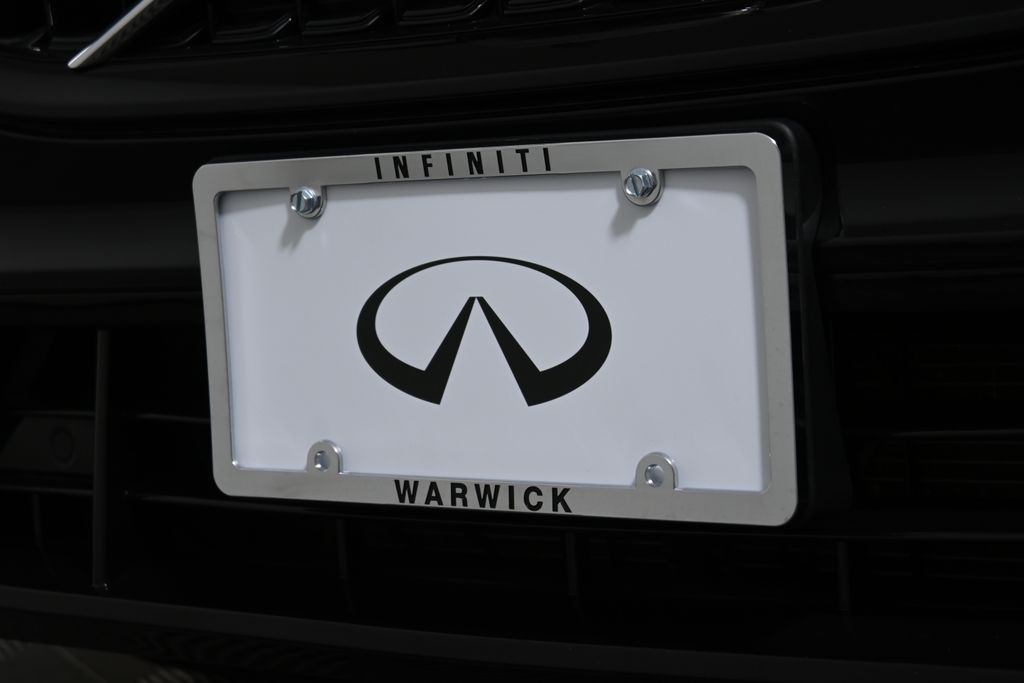 Thumbnail: 2023 Volvo XC60 - 13