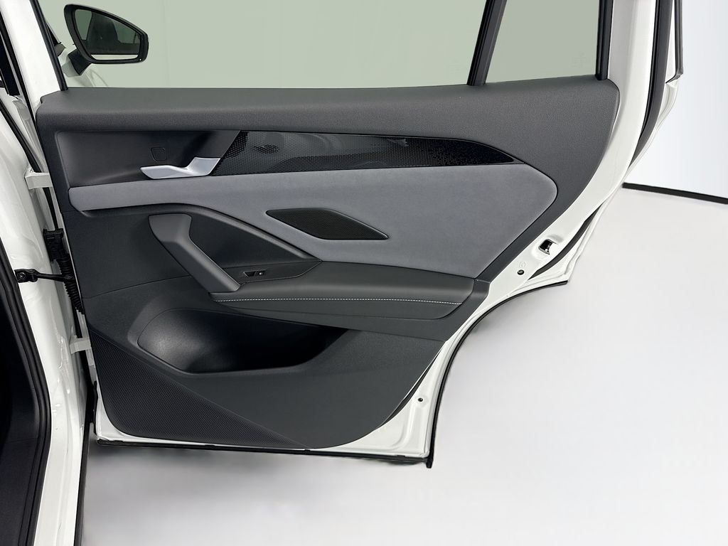 Thumbnail: 2026 Volkswagen Tiguan - 25