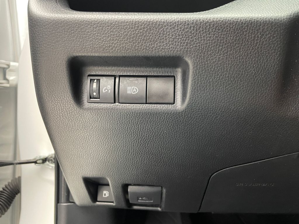 Thumbnail: 2024 Toyota RAV4 - 20