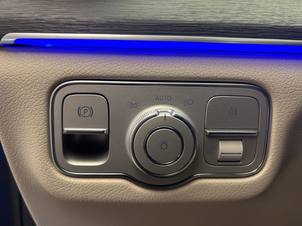 Thumbnail: 2026 Mercedes-Benz GLE - 23